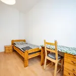 Privatzimmer, Robert Frank Ranshofen - Braunau * 브라우나우 암 인