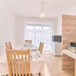 Privatzimmer, Robert Frank Ranshofen - Braunau 브라우나우 암 인