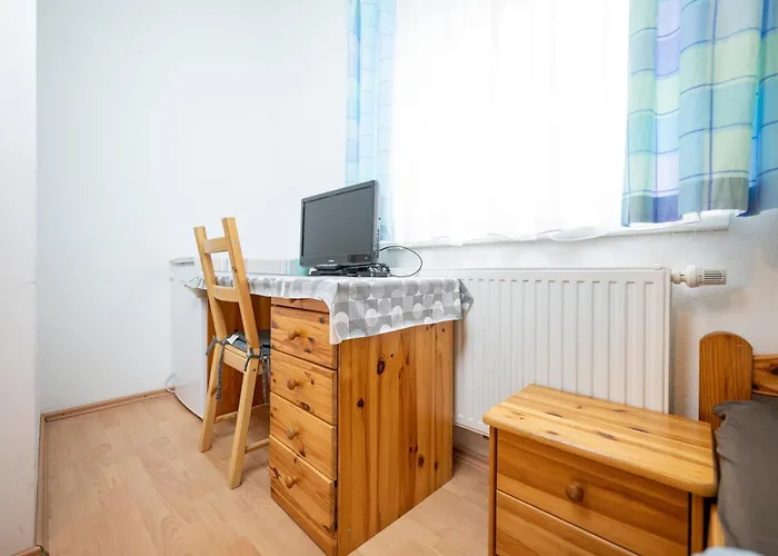 Privatzimmer, Robert Frank Ranshofen - Braunau * Braunau am Inn