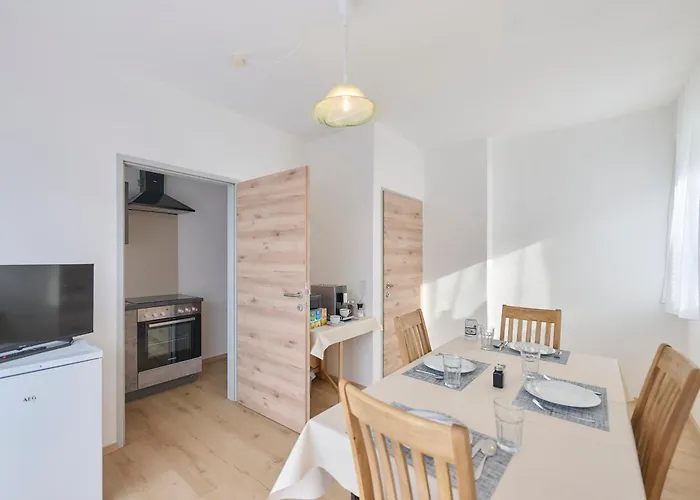 Privatzimmer, Robert Frank Ranshofen - Braunau Rum i privatbostad Braunau am Inn