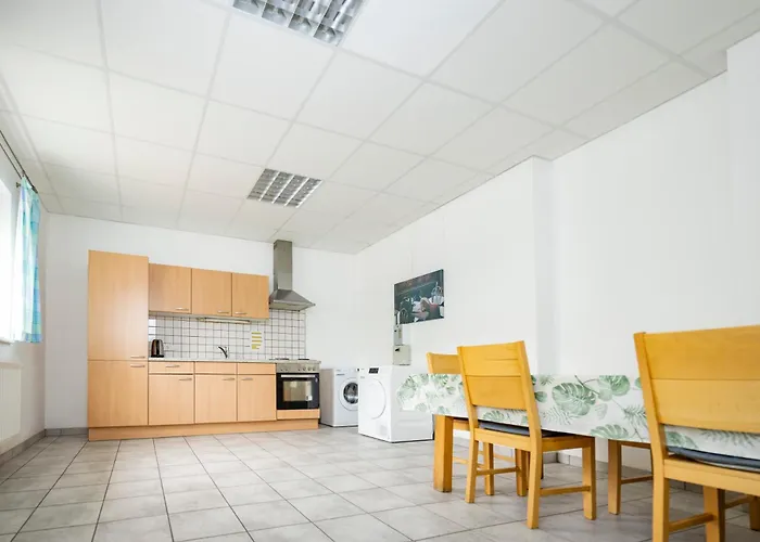 Privatzimmer, Robert Frank Ranshofen - Braunau