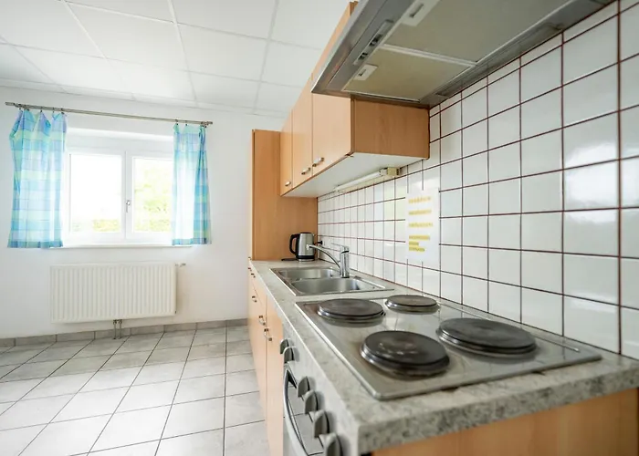 Privatzimmer, Robert Frank Ranshofen - Braunau