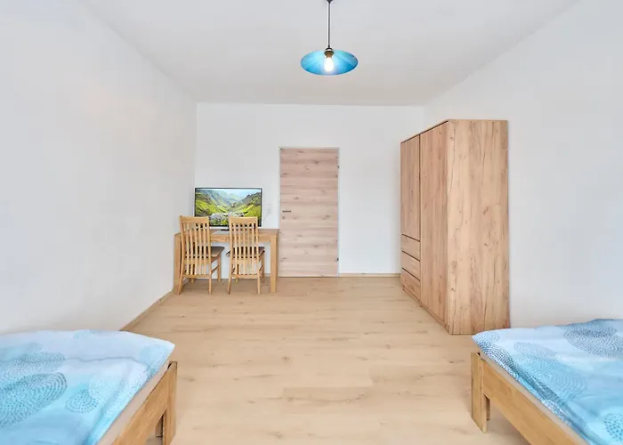 Privatzimmer, Robert Frank Ranshofen - Braunau * Braunau am Inn