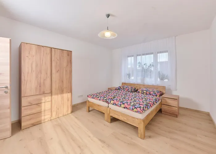 Privatzimmer, Robert Frank Ranshofen - Braunau