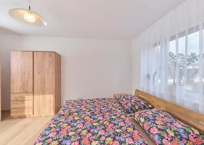 Privatzimmer, Robert Frank Ranshofen - Braunau Ubytování v soukromí *